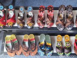 Image result for sendal unik di bandung