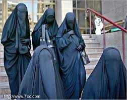 Little Miss Expat | A Jeddah Lifestyle Blog: Abaya Hunting at Souq ...