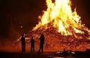 http://www.photosfan.com/images/bonfires-for- guy-fawkes-night-or ...