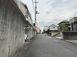 Image result for 中藤2丁目〈売地〉広々426.17㎡（法面含む）上下水道引込済、法面利用価値大、建築条件はございません。お好きなハウスメーカーで建築できます。