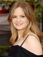Jennifer Jason Leigh