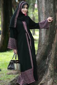 Distinguished Fashion Arabic Hijab and Abaya 2013