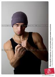 Картинки по запросу Молодой человек в шапке