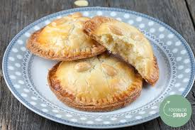 Image result for gevulde koek