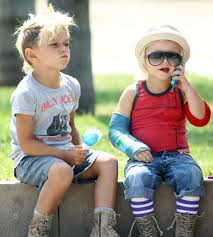 Image result for Queen B by Bumbleride $428 Gwen Stefani and Gavin Rossdale with Kingston and Zuma at the LA zoo