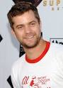 http://bloglikeitshot.files.wordpress.com/2011/08/what-are-they-up-to-joshua-jackson.jpg