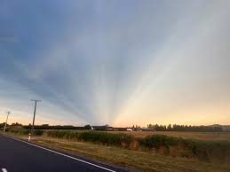 Attēlu rezultāti vaicājumam “anticrepuscular rays”