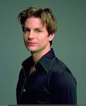 http://images4.fanpop.com/image/photos/18100000/Gale-gale-harold-18150565-1500-1839.jpg