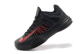 nike basketball shoes low � Q Nightclub