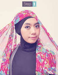 Fashion: Jilbab Praktis Memakai Pashmina Sifon | Vemale.com