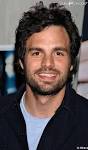 http://static1.purepeople.com/articles/3/12/86/3/%40/60218-mark-ruffalo-637x0-1.jpg