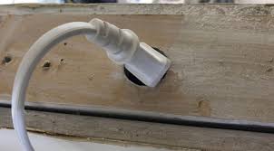 Image result for コンセント　穴 %