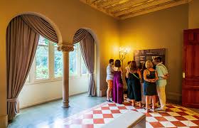 Image result for casa de les punxes