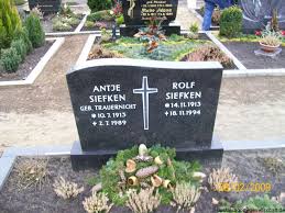 Grab von Rolf Siefken (14.11.1913-18.11.1994), Friedhof Akelsbarg
