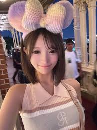 Image result for 17歳の現役女子高生