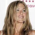 Actress Jennifer Anniston is considering buying a new apartment that