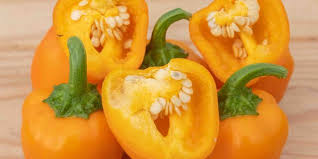 Afbeeldingsresultaat voor baby yellow sweet pepper