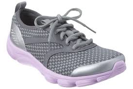 Best Lightweight Walking Shoes - Minimal Walking Sneaker Reviews
