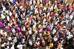 Many many people — Fotopedia - via Daymix