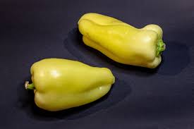 Afbeeldingsresultaat voor hungarian sweet white sweet pepper