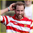 bring back the beard William. Beautifulpeople.com is taking online votes for ... - prince-william-beard