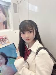 Image result for 17歳の現役女子高生