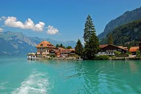 سياحة في سويسرا  Images?q=tbn:ANd9GcSw-tKbZKOAQwEAjFYnyH3y-HSR3vD1lR1izhSPg7qvsTQDltGmgA