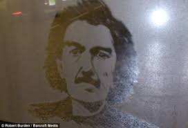 The real Dirty Harry! Driver makes murals of Hollywood stars on windows of filthy buses after ... - article-2295108-18C036EC000005DC-748_634x432