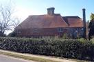 Preacher's House, Ewhurst. Attractive C15 timber framed house. - via Daymix