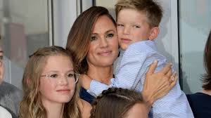 Image result for Orbit Infant System Jennifer Garner