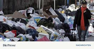 Image result for neapel abfallberge