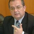 Emil Boc politicianul în sondaj - opinia publică on-
