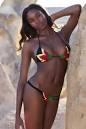 http://www.designerzcentral.com/images/models/144/damaris_lewis_29.jpg