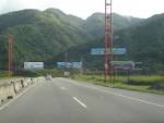 Archivo:Autopista Gran Mariscal de Ayacucho, saliendo de Guatire ...