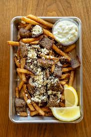 Attēlu rezultāti vaicājumam “Fuligo gyrosa macro”