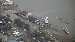 Hasil gambar untuk tsunami jepang