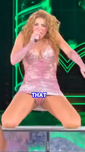 Resultado de imagem para "shakira" calcinha