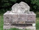Sculpture With Fish Belly Rail - via Daymix