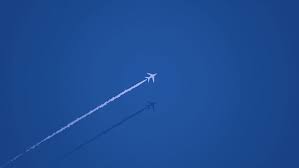 Attēlu rezultāti vaicājumam “Contrail shadows”