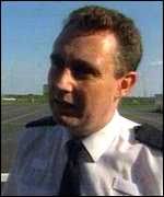 Sergeant Ian Ackerley - images?q=tbn:ANd9GcT18TRSs_9-0C6JeYGHMqo9cqWboSfW3llJPhOg8LfchWNjV8Wchw