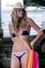 Elle MacPherson Image Elle MacPherson Pictures & Photos   Elle Macpherson shows off her ... Picture 1