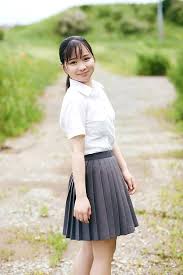 Image result for 17歳の現役女子高生
