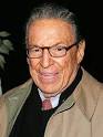 60 Minutes' Correspondent Mike Wallace Dead at 93 | Extra