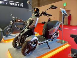 Image result for 三輪バイク