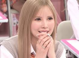 Image result for 17歳の現役看護学生