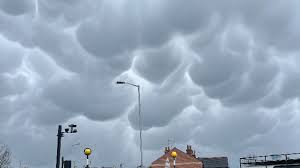 Attēlu rezultāti vaicājumam “Mammatus”