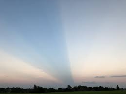 Attēlu rezultāti vaicājumam “anticrepuscular rays”