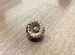 Image result for 弁護士バッジ