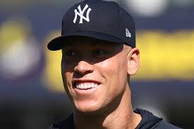 「アーロン・ユージック」の画像検索結果