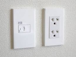 Image result for コンセント　穴 %